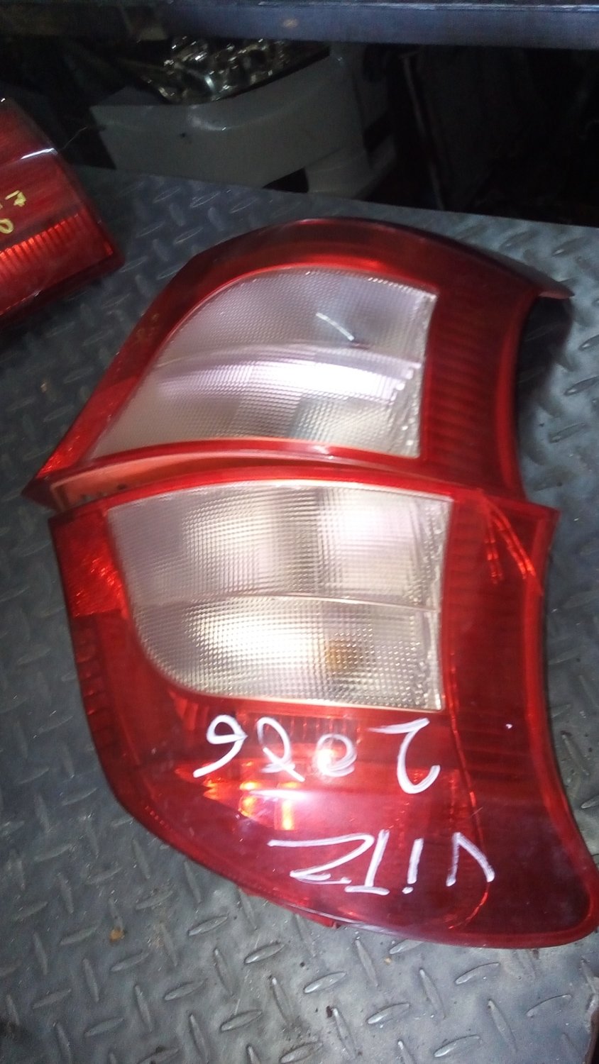 Vitz 2006 tail lights