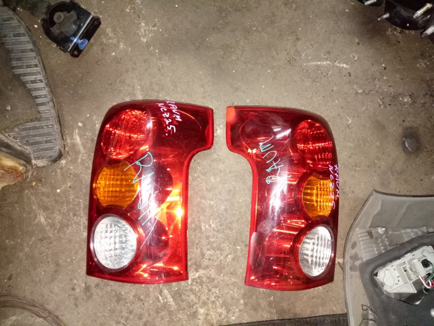 Toyota Raum Tail lights