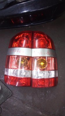 Noah azr60 tail lights