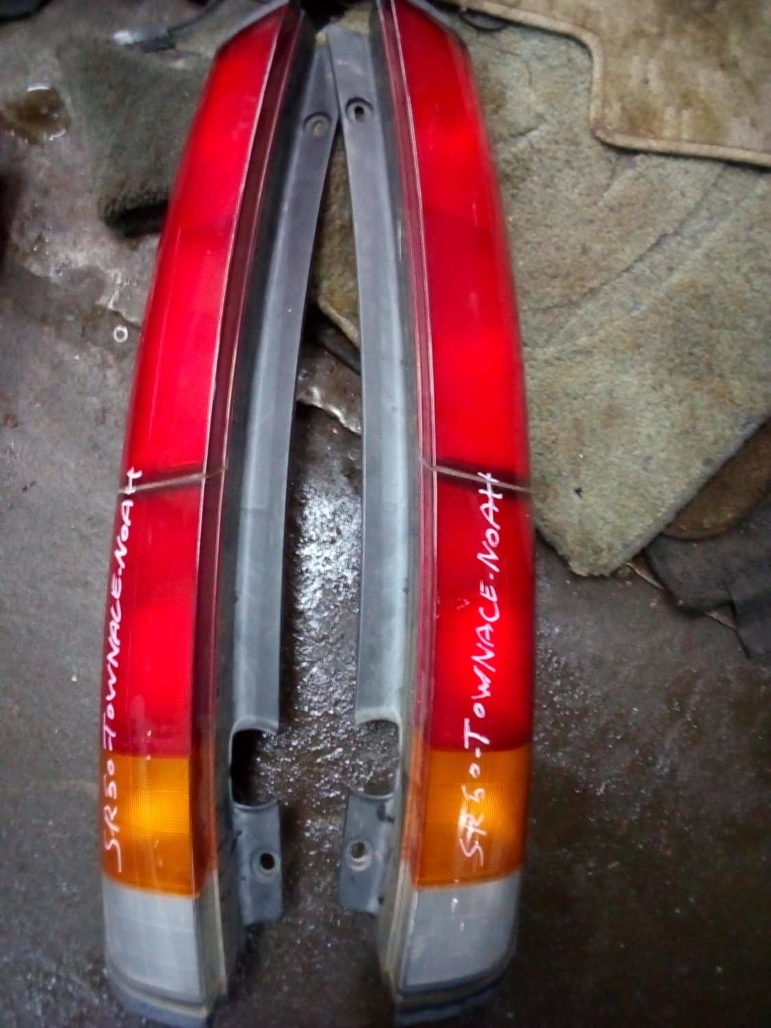 Toyota town ace Noah tail light