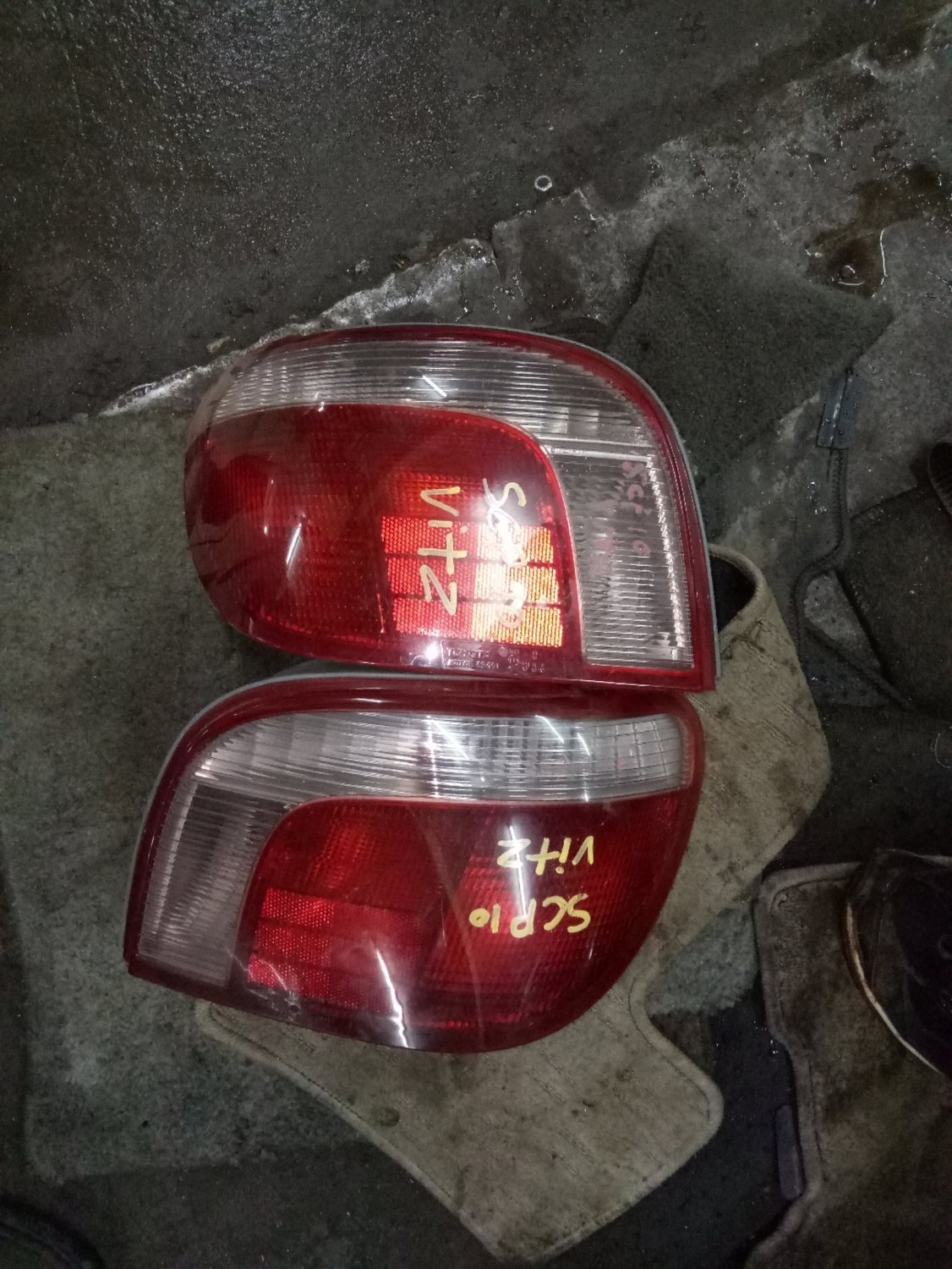 Toyota Vitz 2010 Taillights