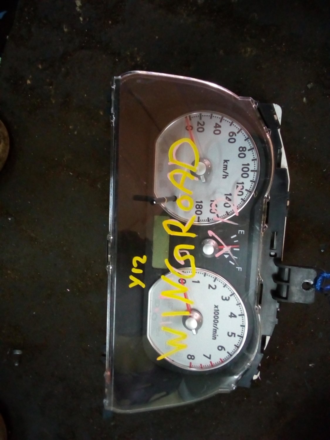Nissan Wingrod clock