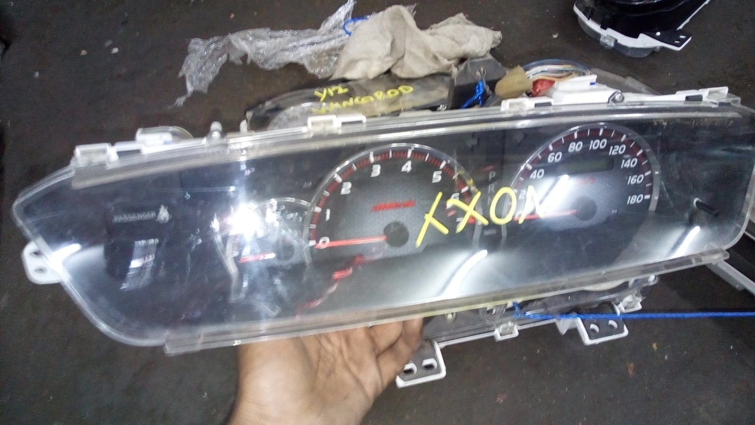 Toyota Voxy azr65