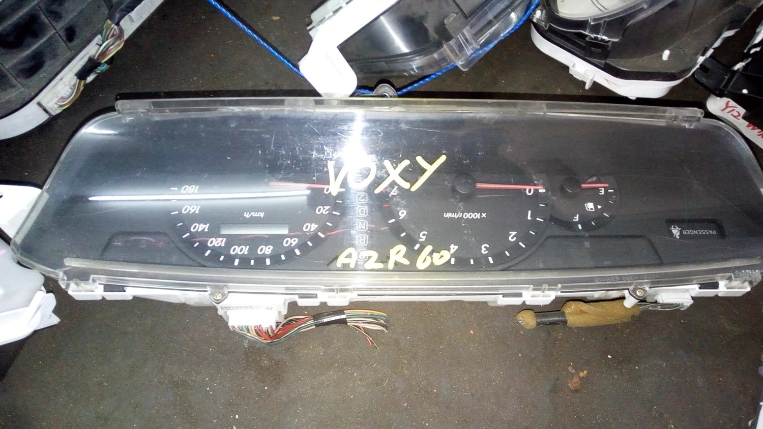Voxy azr60 speedometer