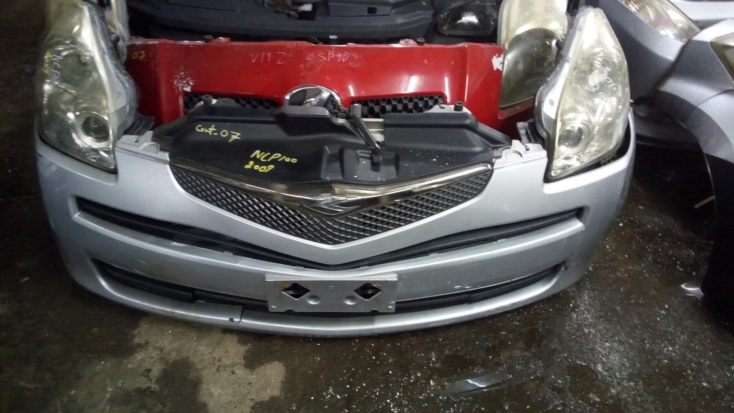 Toyota ractis ncp100 2007 nose cut