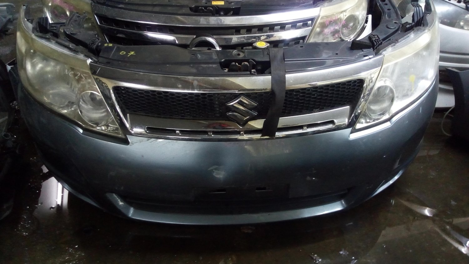 Suzuki escudo nose cut