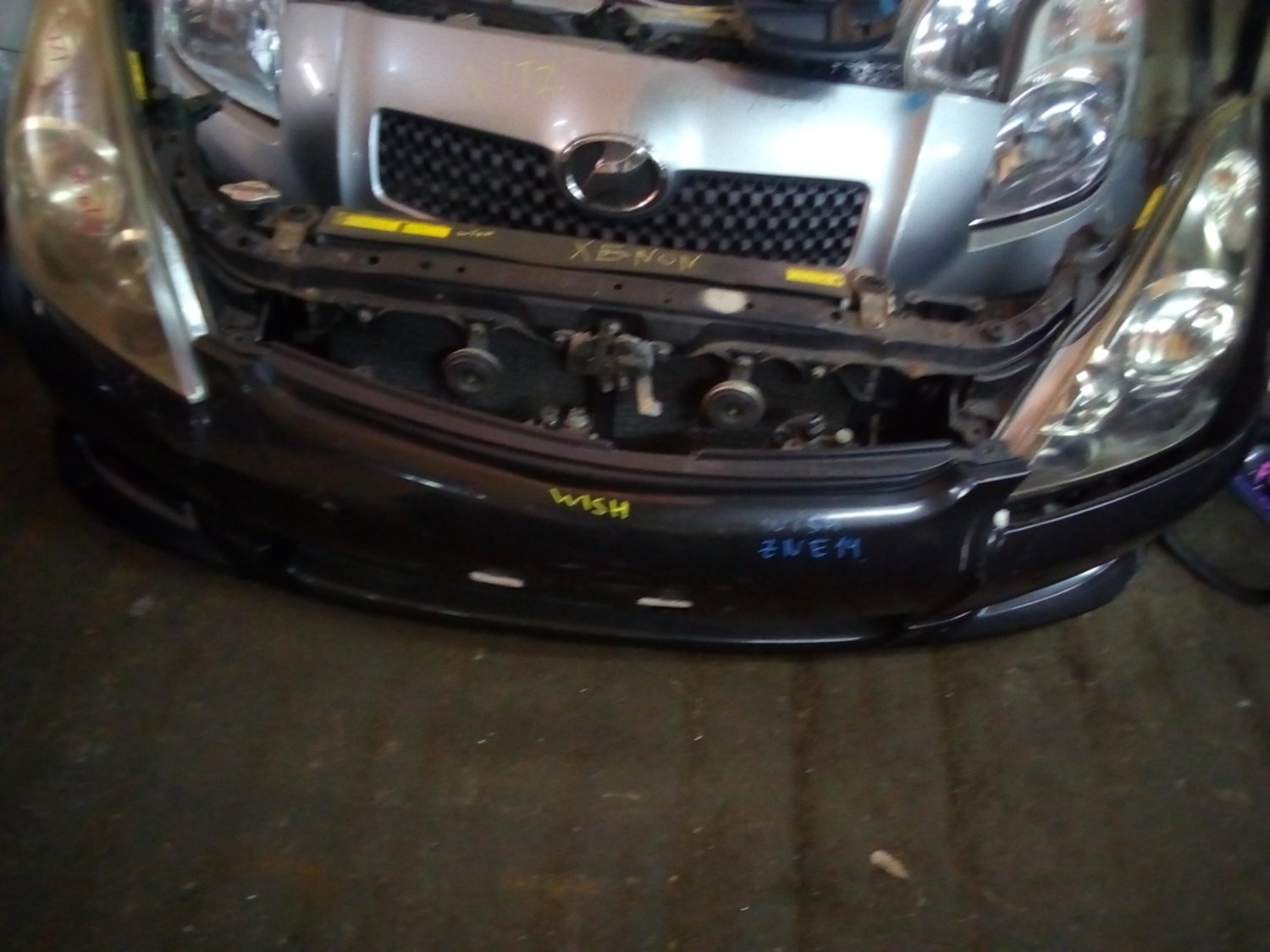 Toyota wish nosecut