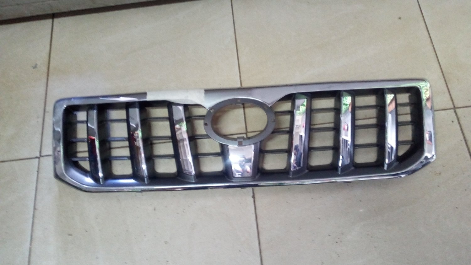 Toyota prado grill