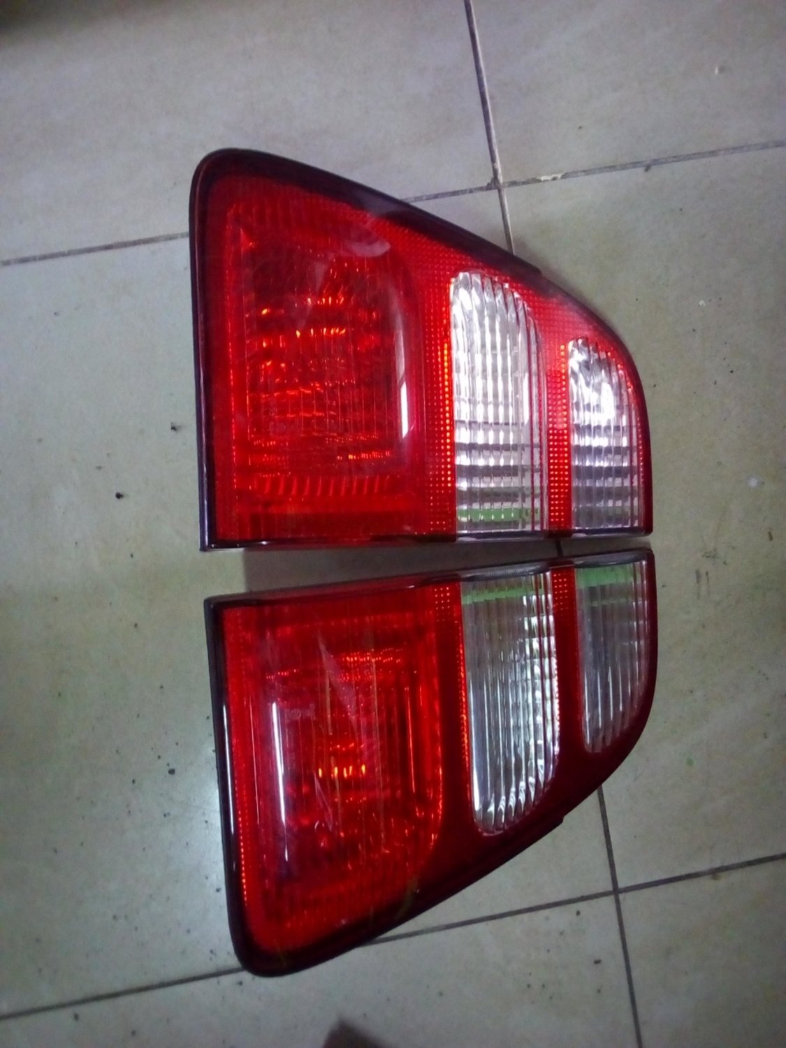 Land cruiser tail lights