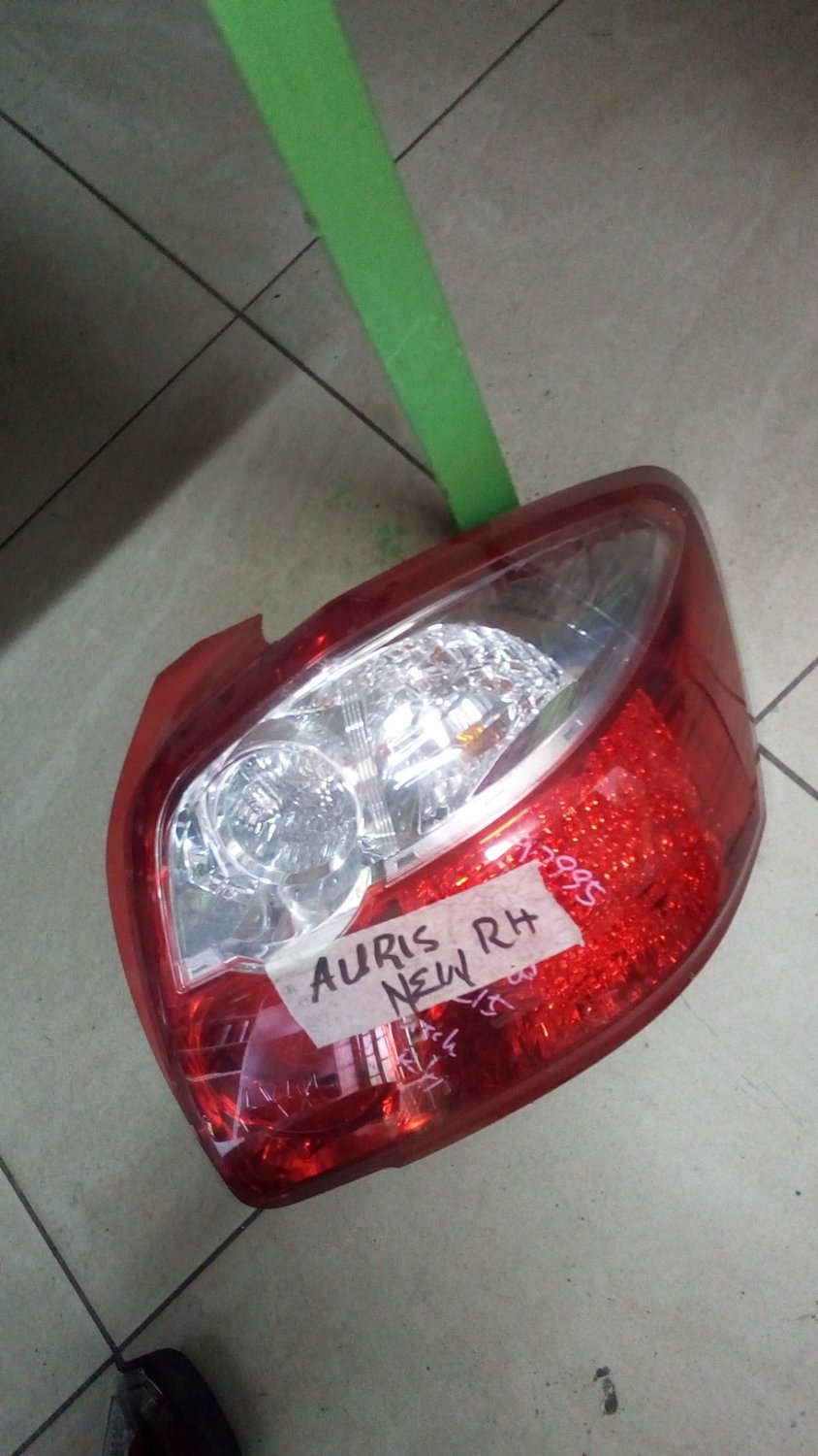 Toyota Auris rh tail light