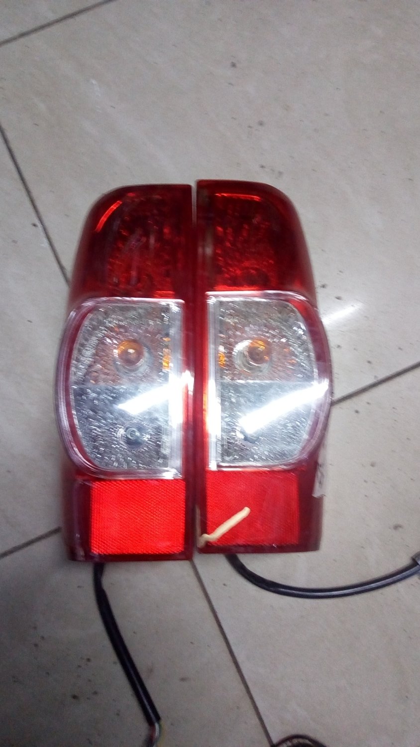 Isuzu dmax tail light