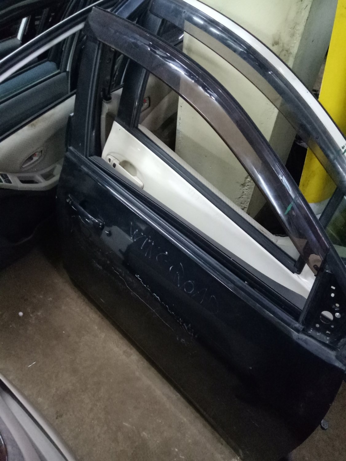 Nissan Wingroad driver door