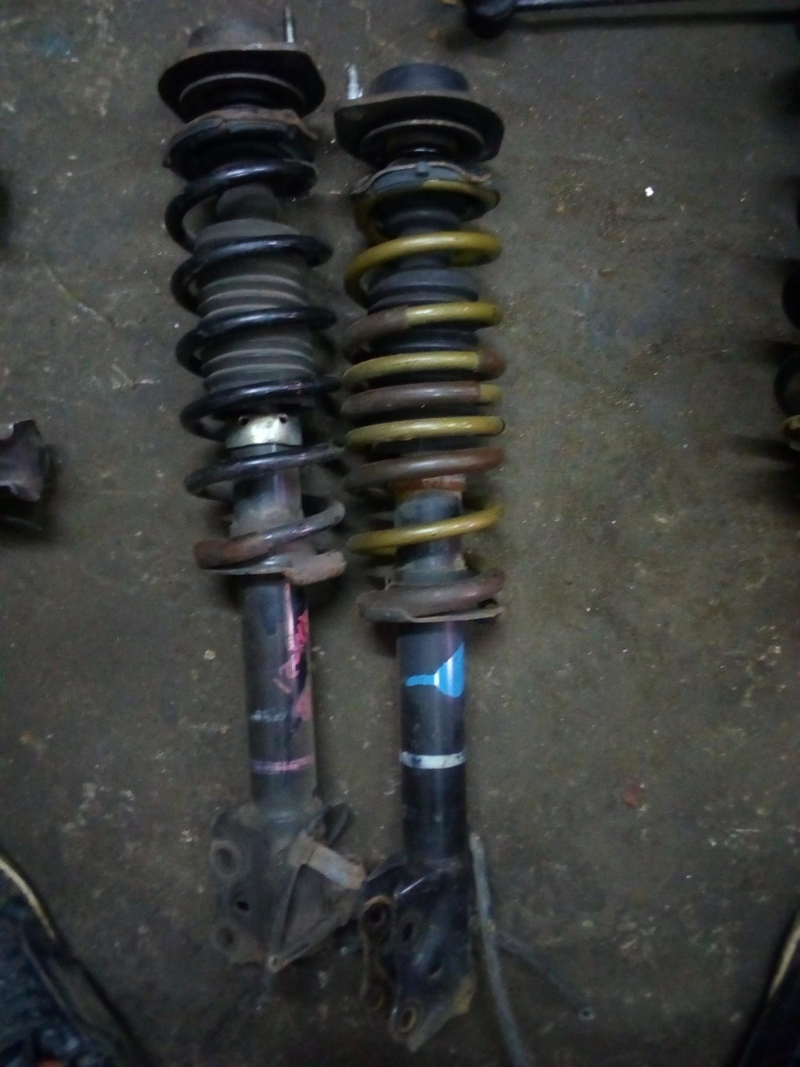 Toyota BB shock abdorbers Toyota BB shock abdorbers