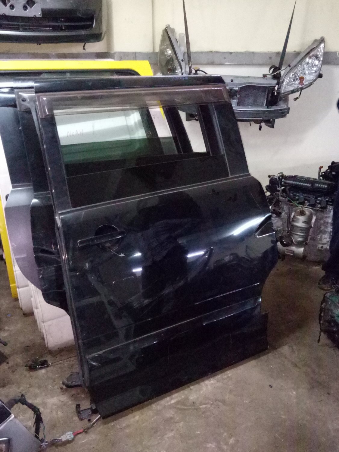 Nissan Serena back left door