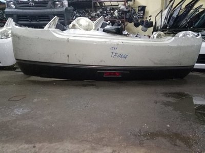 Nissan teana bumper