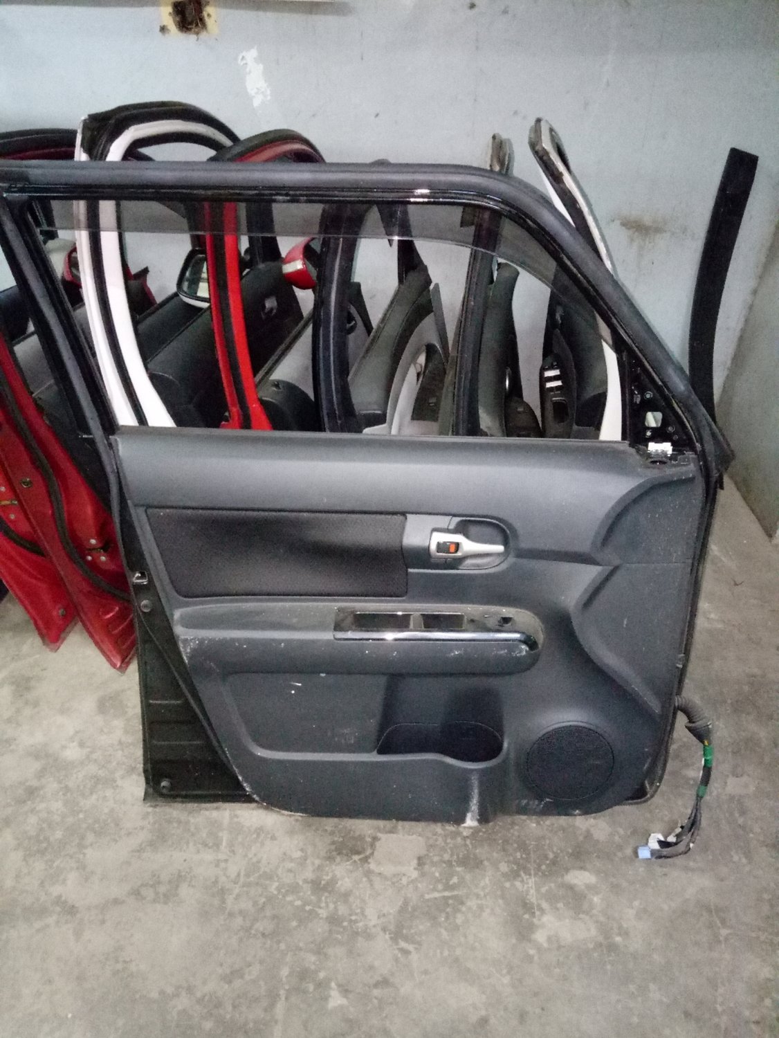 Toyota Rumion pass door 