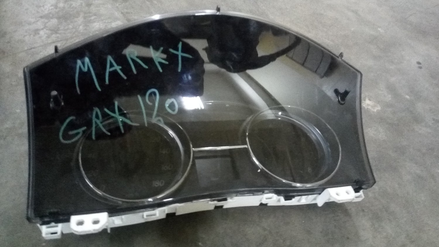 Toyota mark x clock