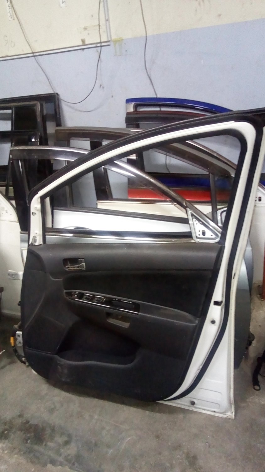 Toyota wish driver's door