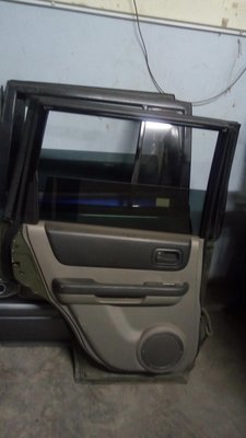 Nissan x trail back left