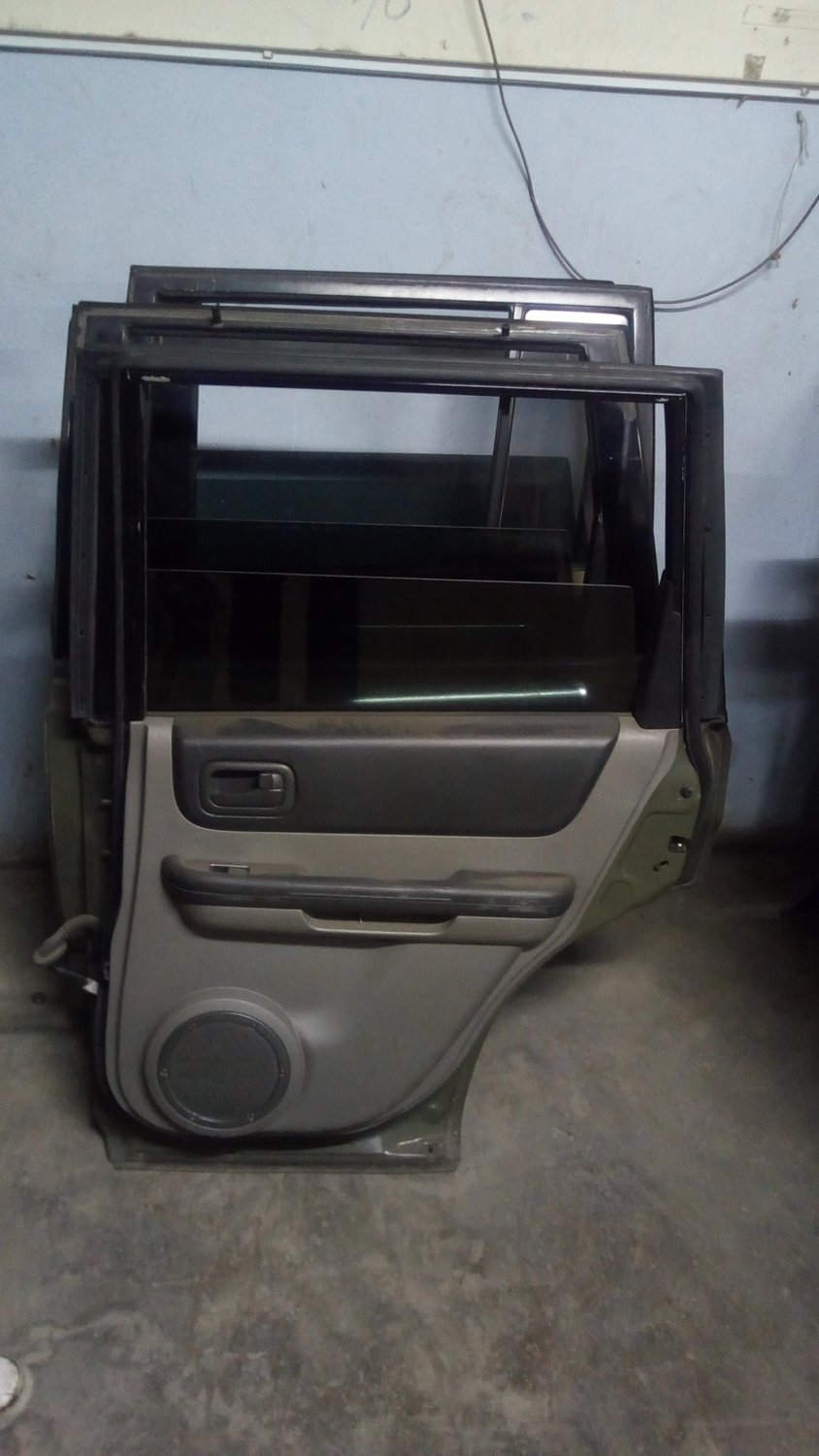 Nissan xtrail back right