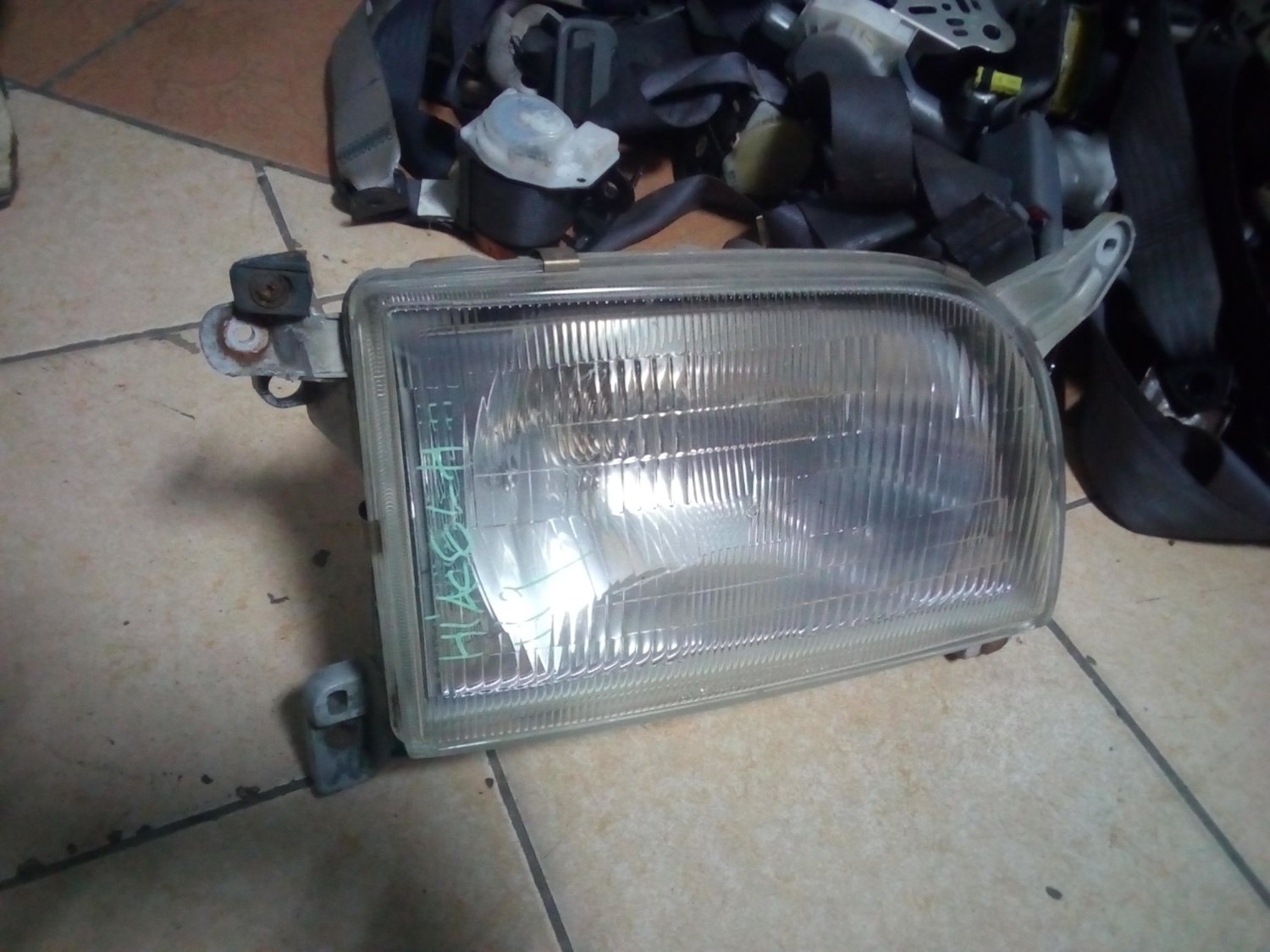 Toyota hiace headlight 
