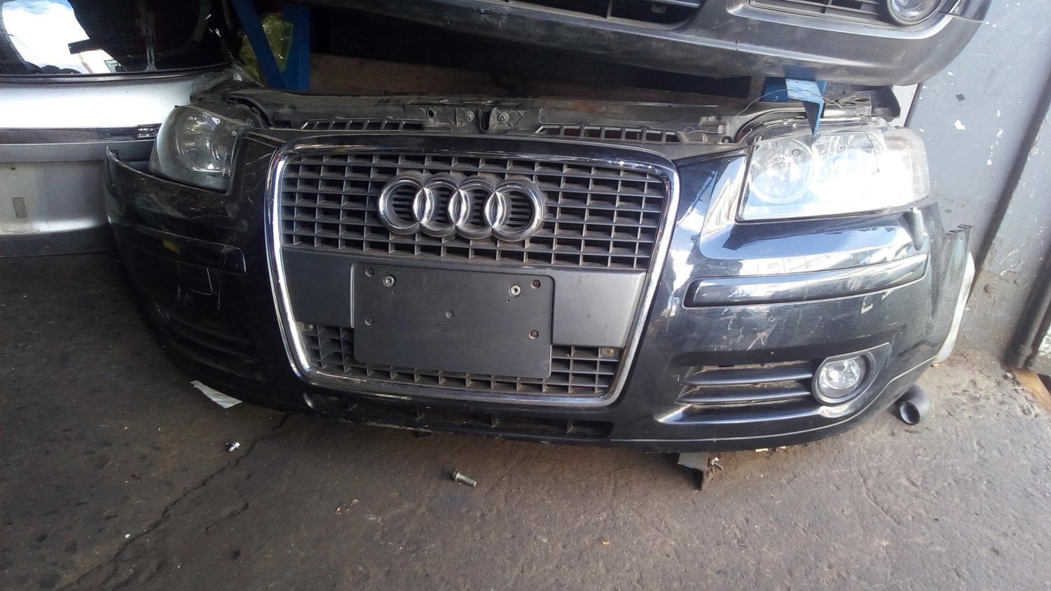 Audi A4 nose cut