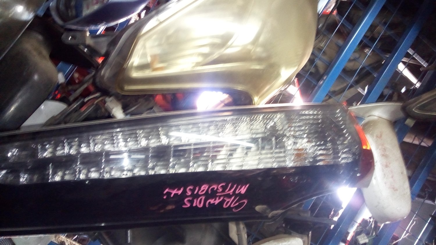 Mitsubishi grande taillight