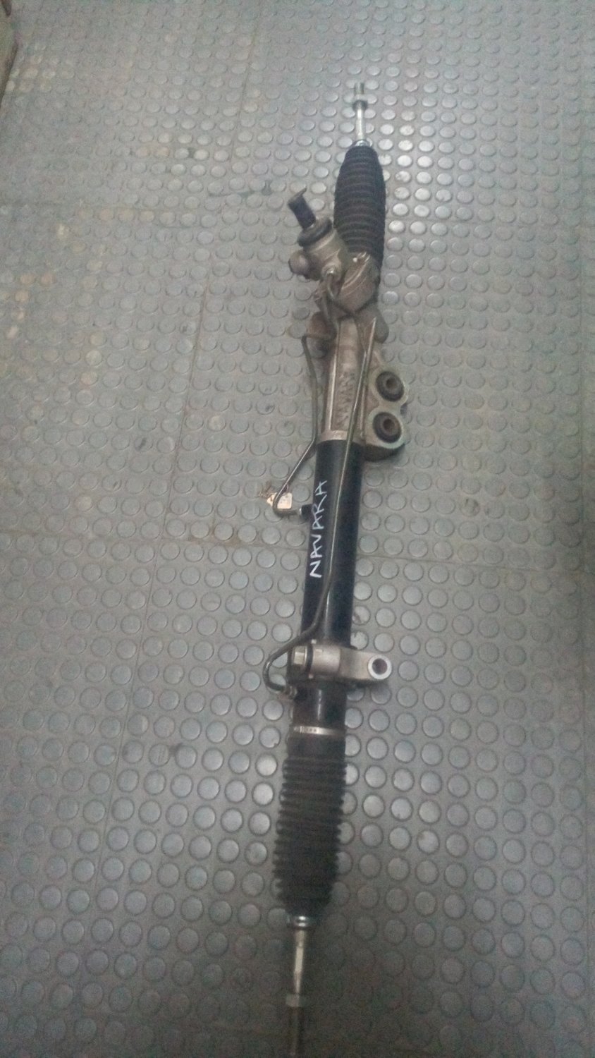 Nissan navara steering rack