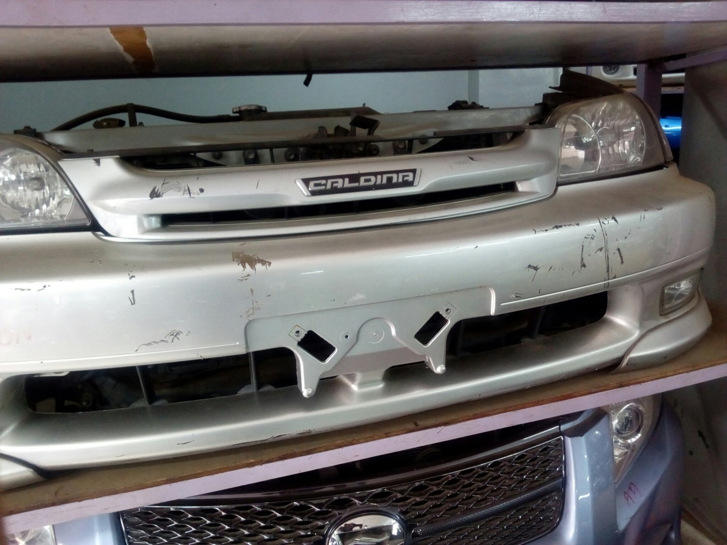 Toyota caldina nosecut