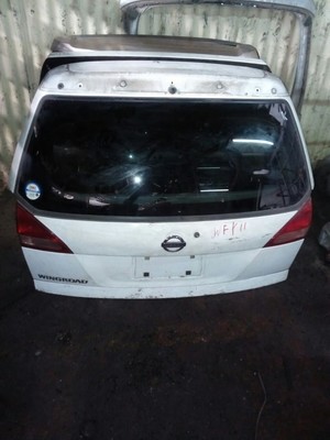 Nissan Wingroad boot 