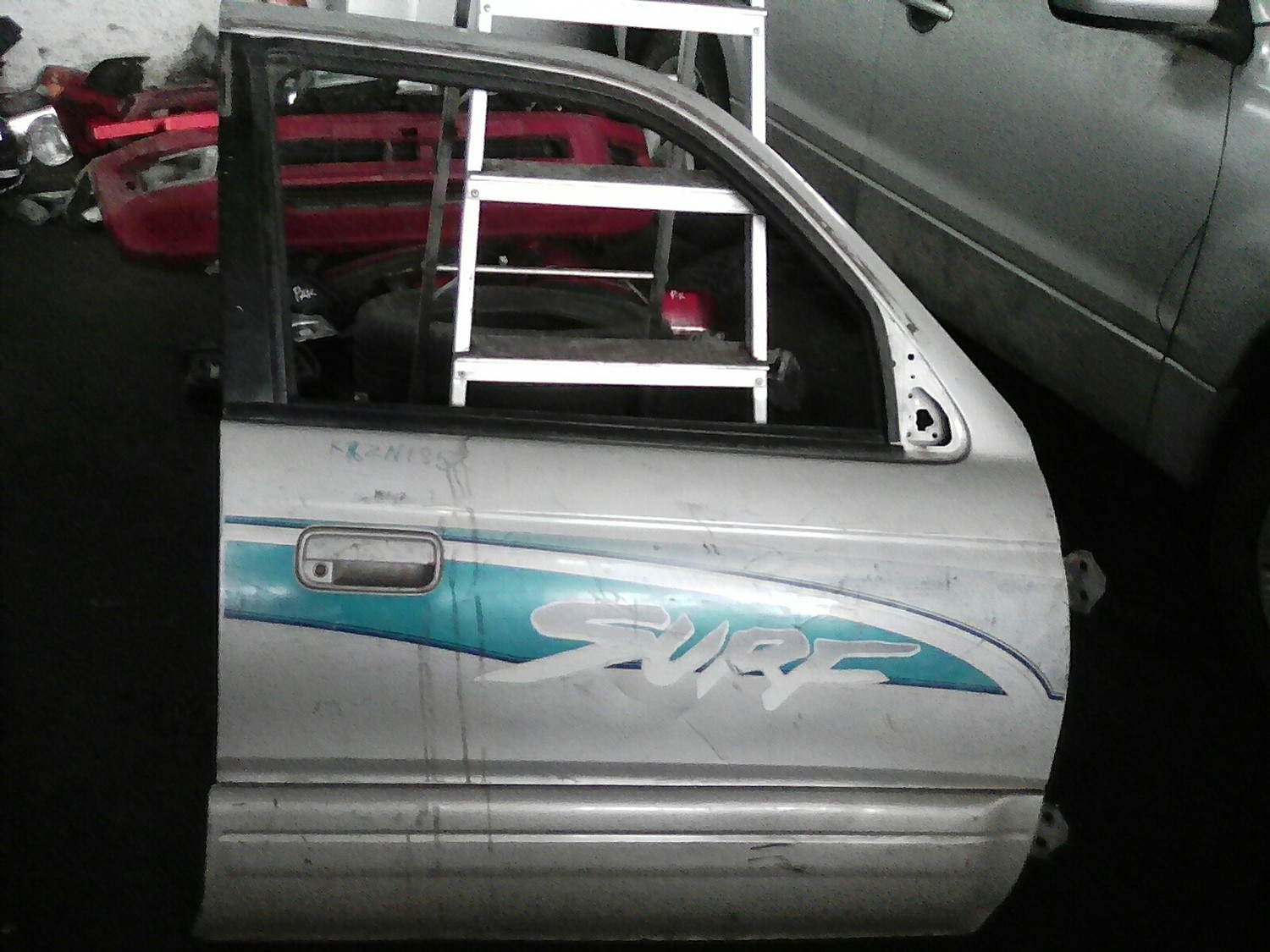 Toyota Hilux surf Right front door Toyota Hilux surf Right front door