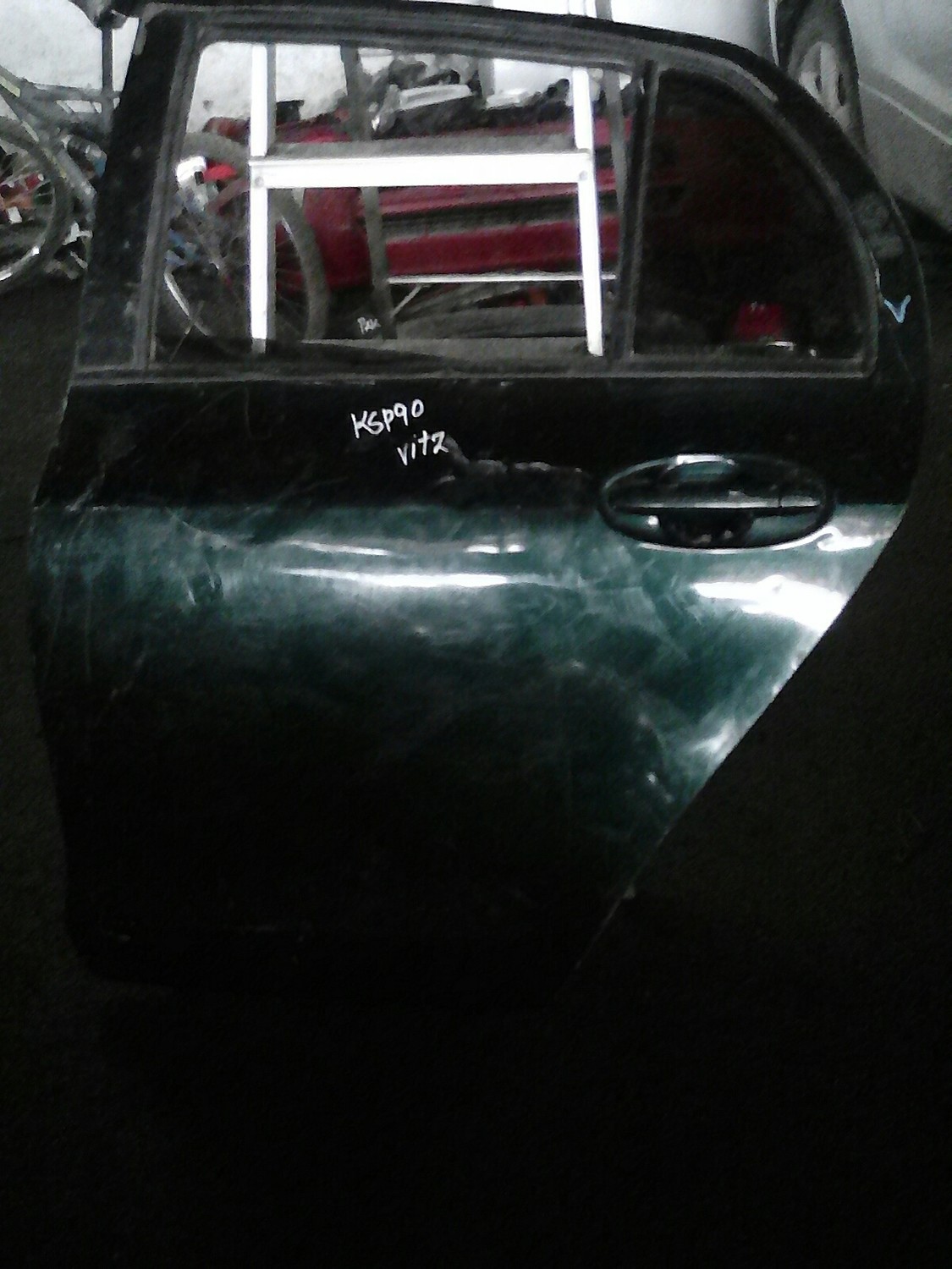 Toyota vitz left back door