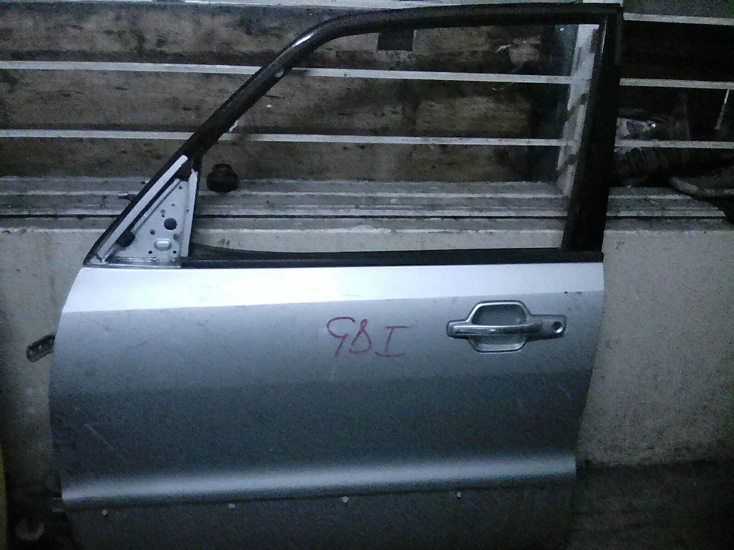 Pajero GDI left front door