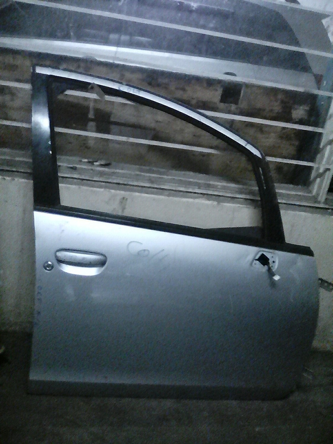 Mitsubishi colt right front door