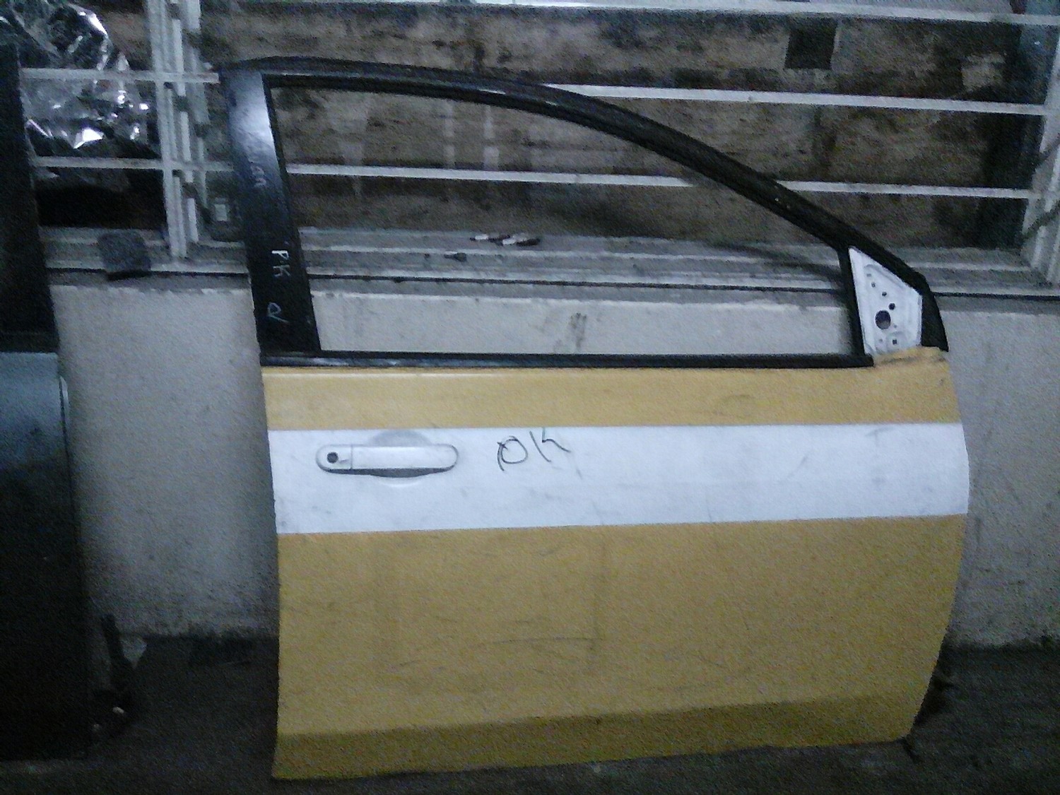 Nissan Advan Right Front door
