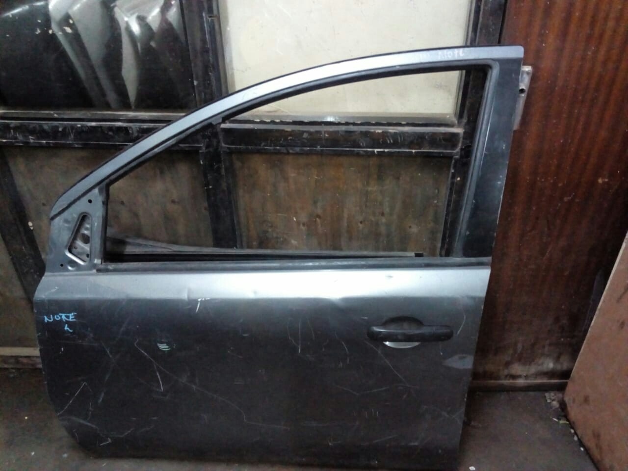 Nissan note Left front door Nissan note Left front door