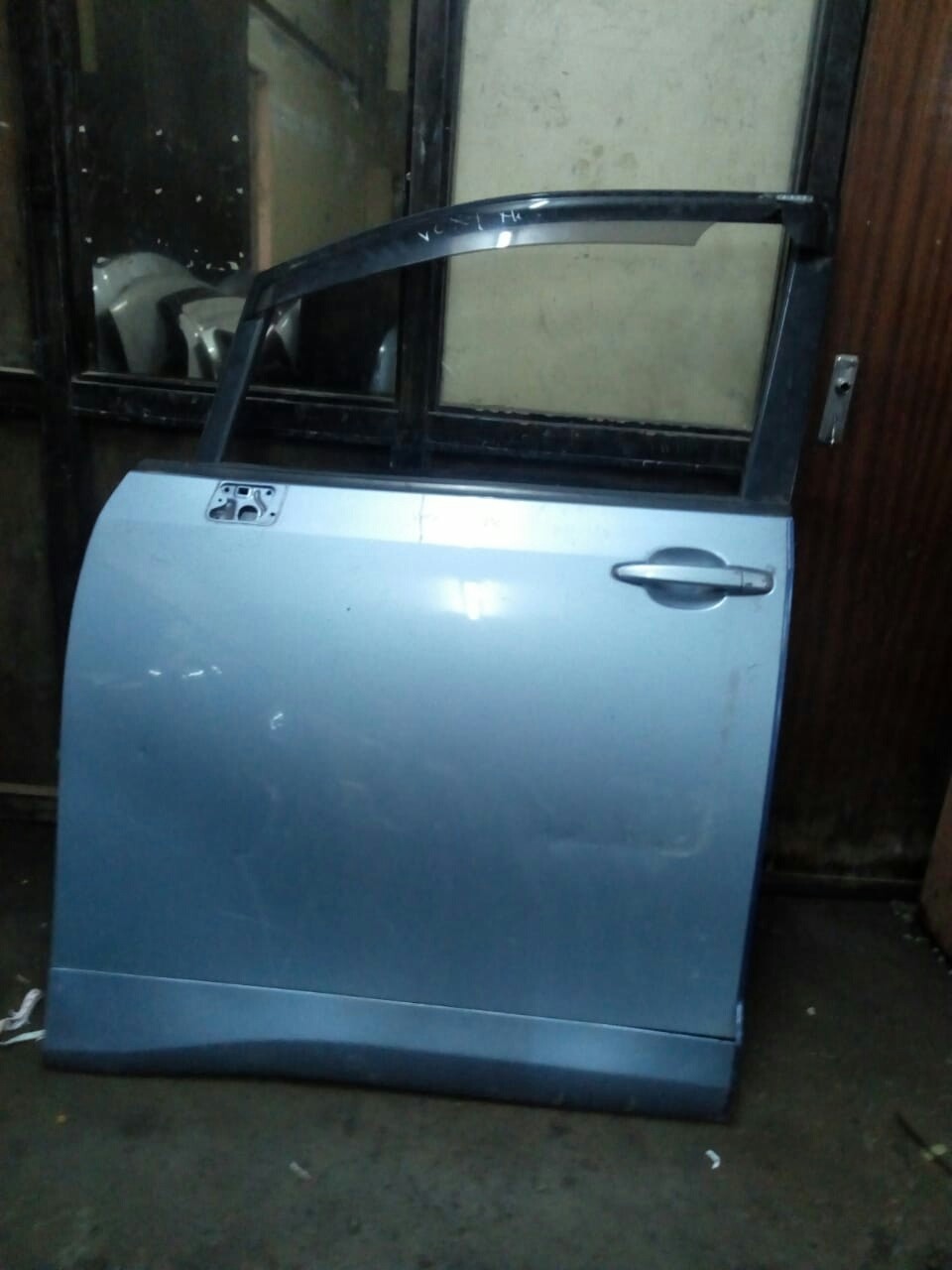 Toyota Voxy Left front door