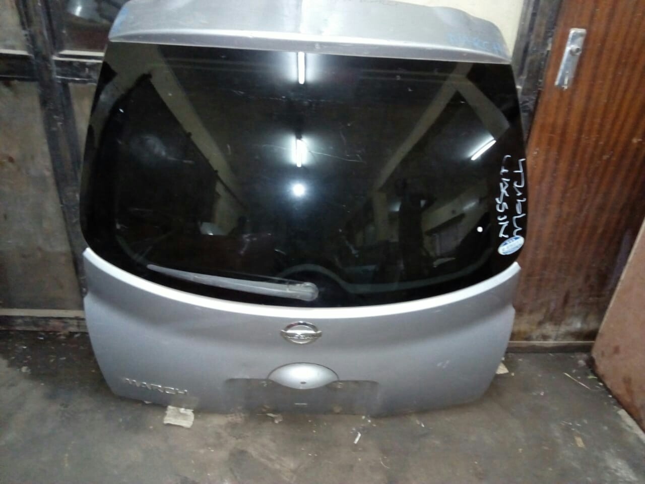 Nissan March boot