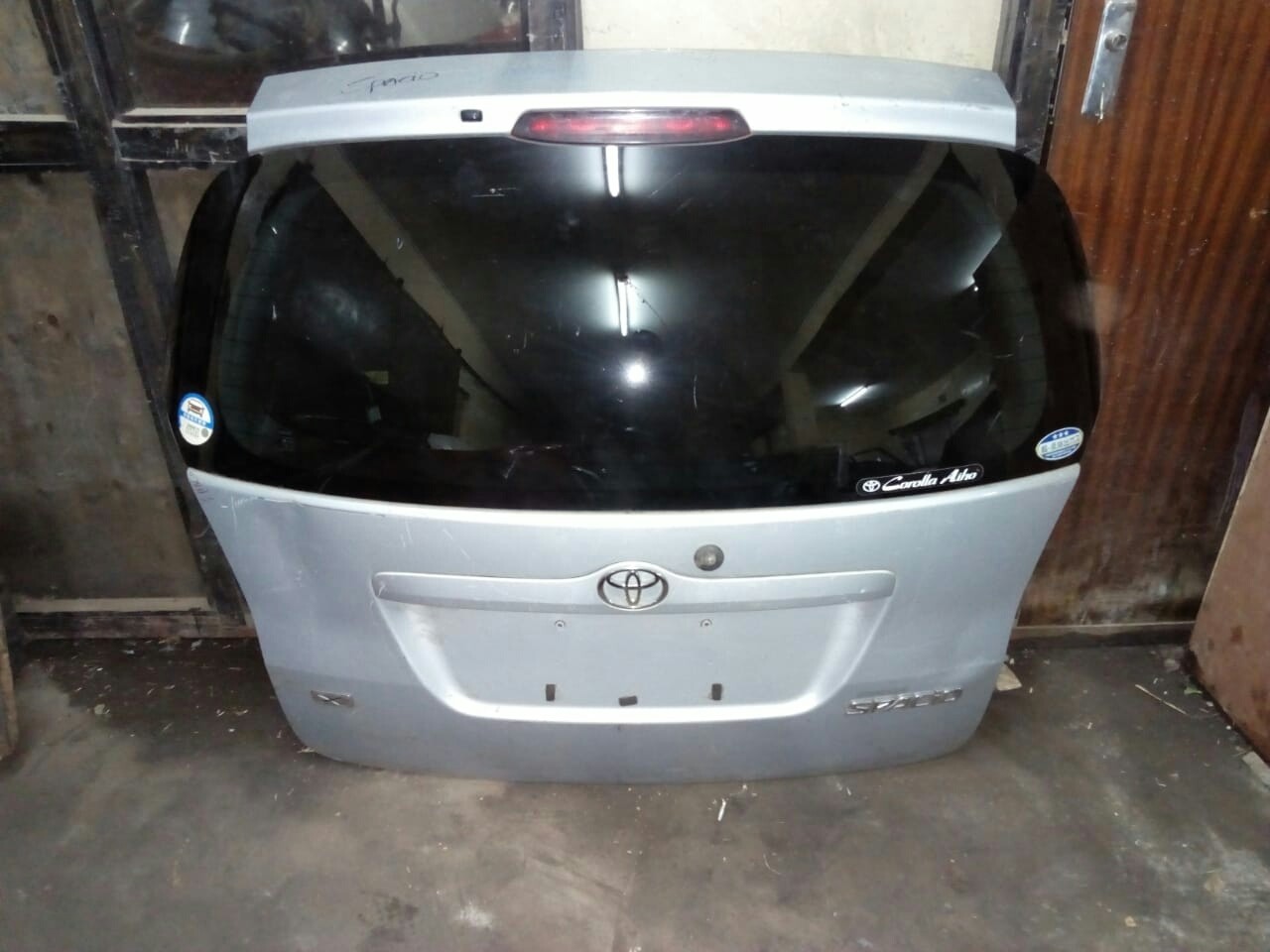 Toyota Spacio boot