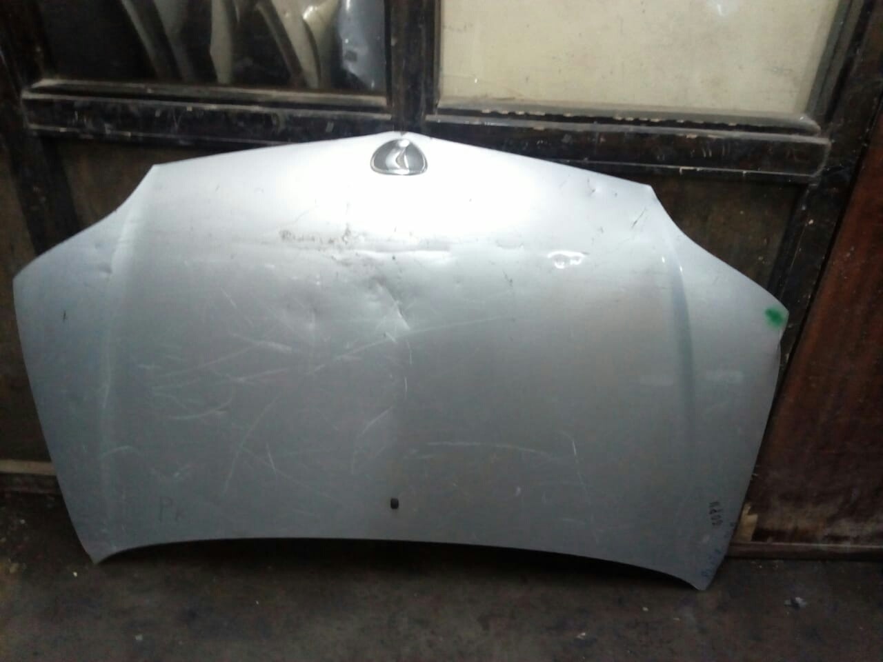 Toyota platz bonnet