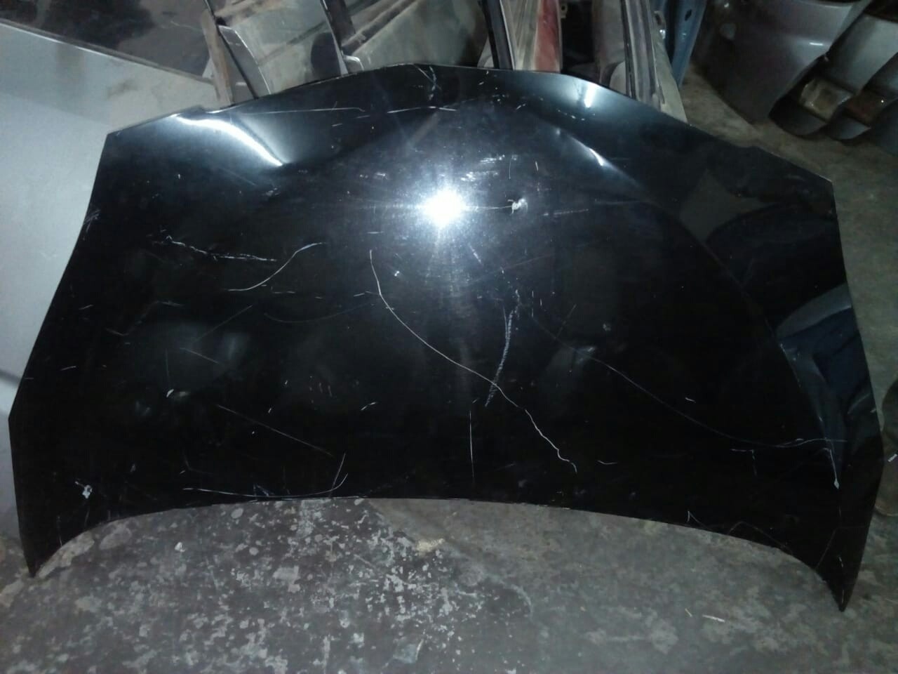 Toyota vitz bonnet