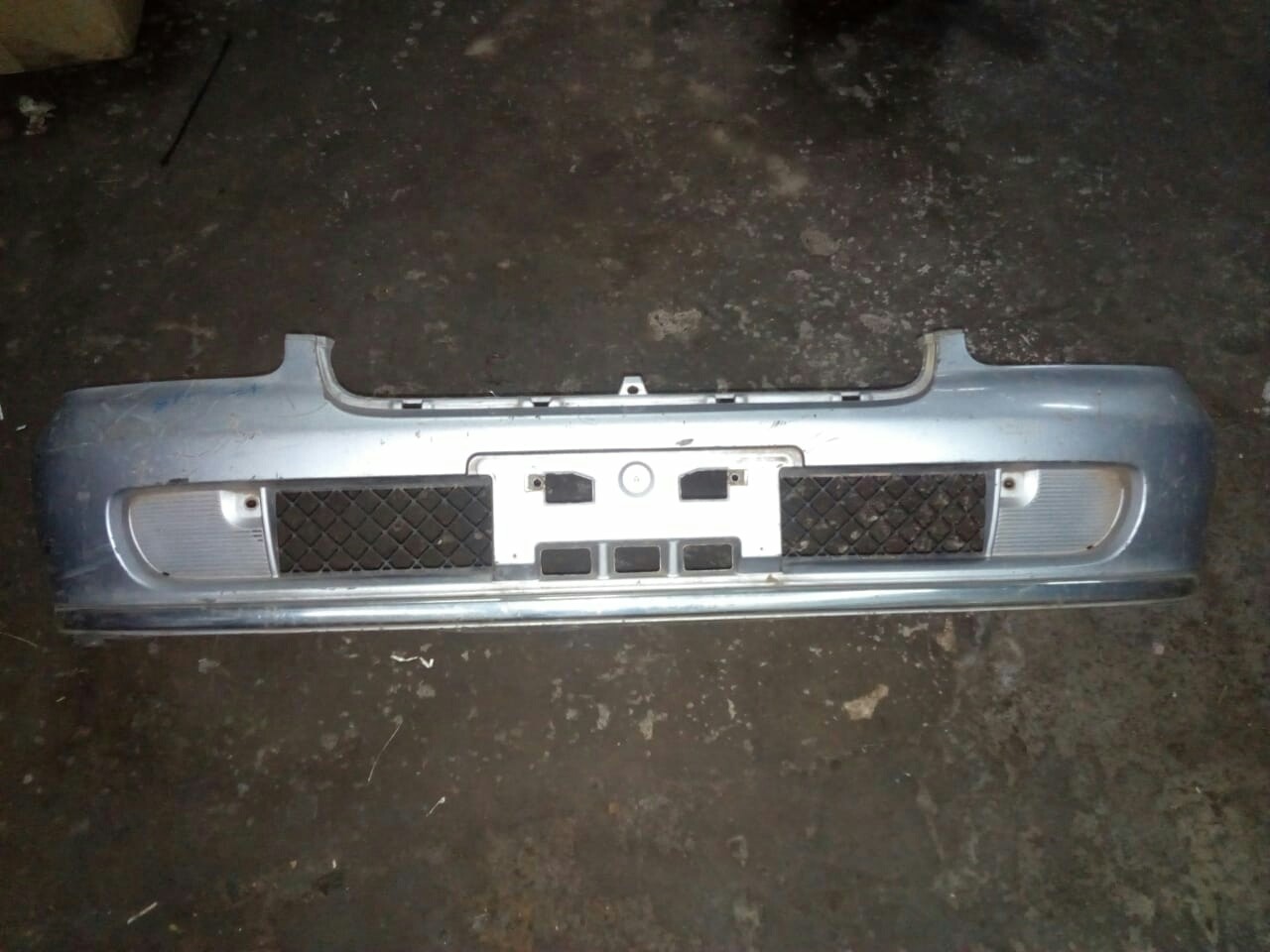Toyota starlet front bumper