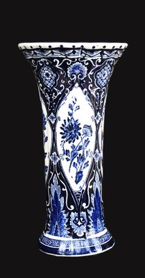 Ваза Делфт - на "Petrus Regout &amp;amp; Co", Маастрихт