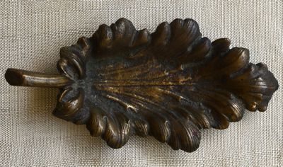 Бронзов пепелник &quot;Дубовый лист&quot; от Касли (СССР)