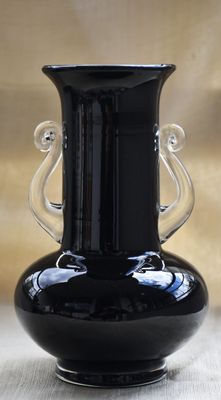 Рядка черна ваза на Jerzy Słuczan-Orkusz (1924-2002) Рядка черна ваза на Jerzy Słuczan-Orkusz (1924-2002)