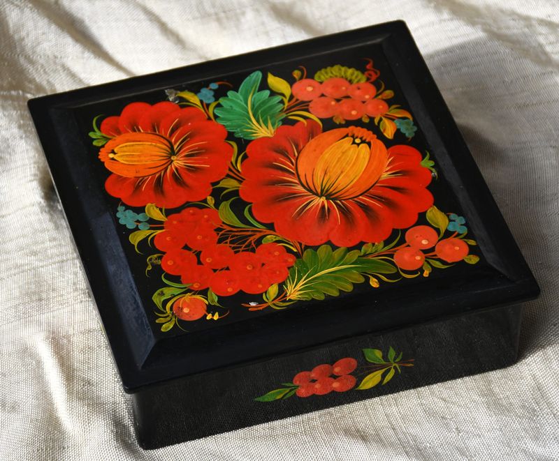 Лакова кутия "Федоскино" - ръчно рисувана