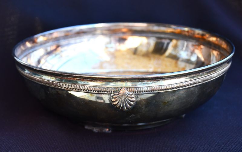 Посребрена метална купа - неокласицизъм