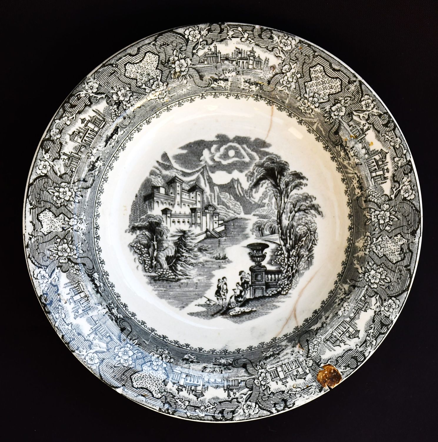 Антична чиния - R.Cochran Glasgow Scotland pottery