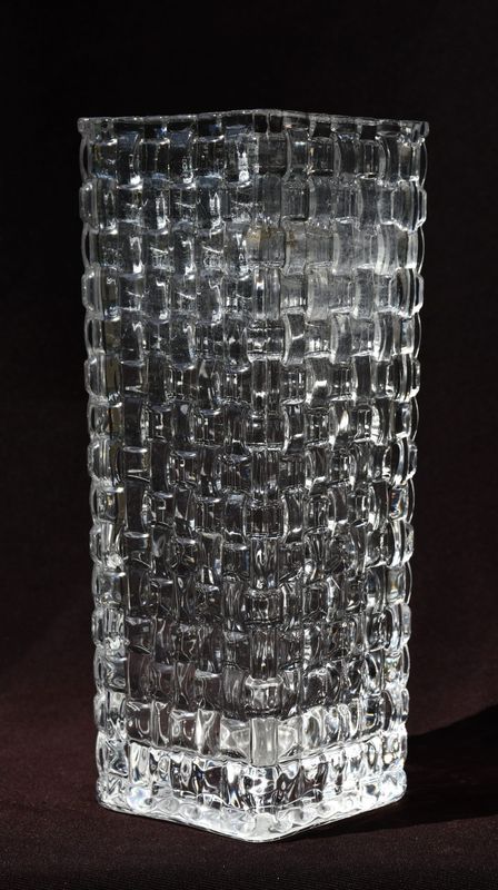 Дизайнерска кристална ваза Nachtmann