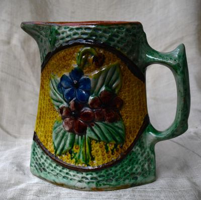 Предвоенна кана за вино - полихромна керамика